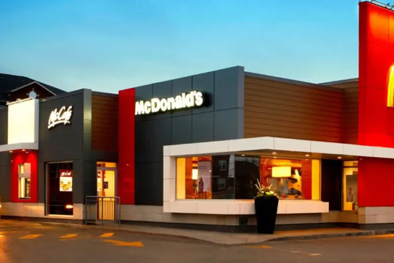 commercial identity & signage of composite slat cladding