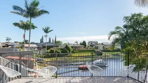 How to Commercial Applications of WPC Decking?