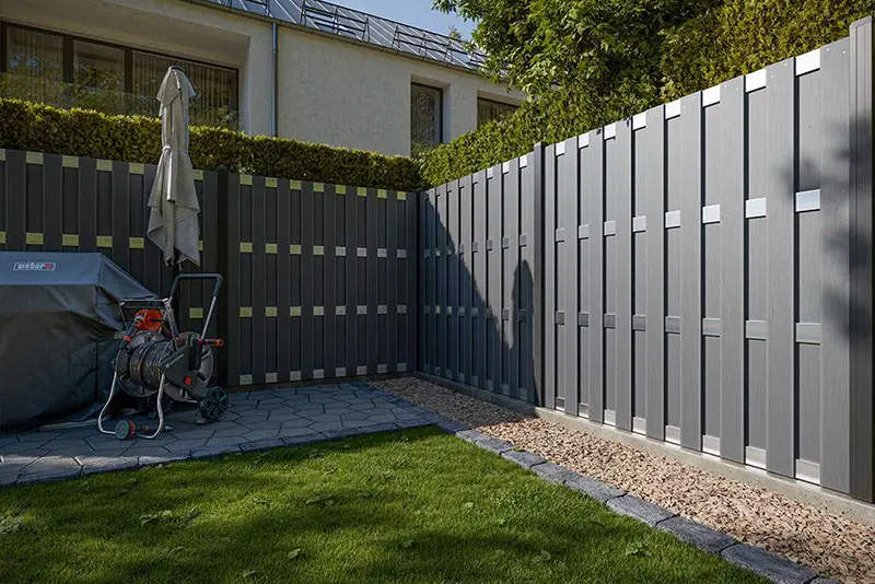 noise reduction barriers of composite integral fencing